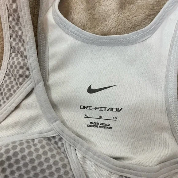 Nike Ultrabreathe Women's Large Off White Medium-support Non-padded Sports Bra - Picture 6 of 8